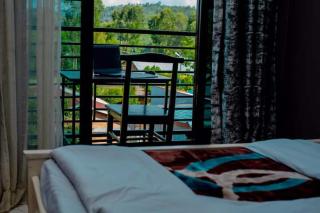 Free Gate Accommodation - - 7