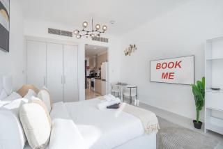 StayShort - Beautifully Furnished Studio with Skyline Views - 9