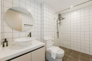 C190 Sleek 1BR with Infinity Pool, Gym, Rooftop - Kamala Beach - 1