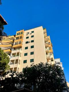 33 Sea Side Apartment - Durrës - 8