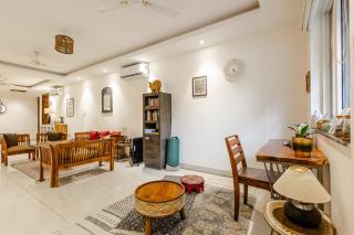 Golf Greens - 4 Bedroom Ground Floor Apartment with Private Garden, South Delhi - 3