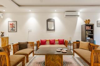 Golf Greens - 4 Bedroom Ground Floor Apartment with Private Garden, South Delhi - New Delhi - 8