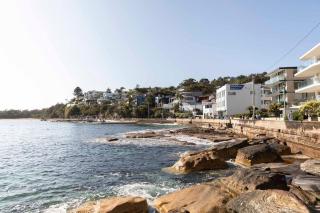 Ocean Views at The Holkham Fairy Bower - Sydney - 8