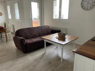 Spacious apartment in Guingamp - 0