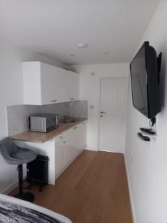 The Southend Airport Lodge - 9