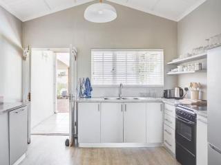 Vineyard House - Worcester - 2