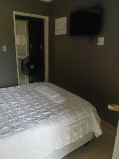 Crystal Park Guest House - Benoni - 4