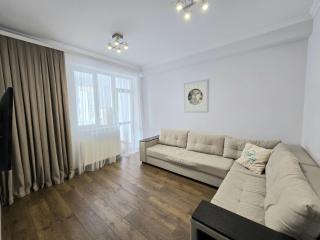 King-size bed and living room apartment - Chişinău - 8