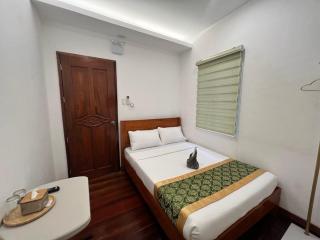 Gng Hotel Mamburao - 8