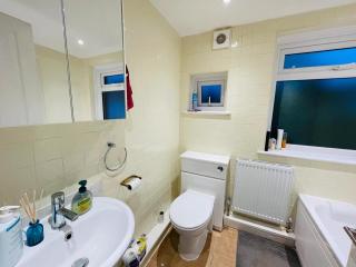 Free parking with spacious double bedrooms near Abby Wood for Elizabeth Line and Network Rail - Abbey Wood - 1
