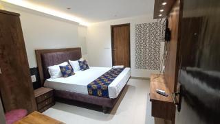Hotel O Golghar Railway Station Formerly Sai Palace - Gorakhpur - 9
