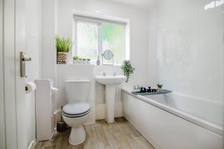 Central Blue Haven Retreat Free Parking 8ppl! - 5