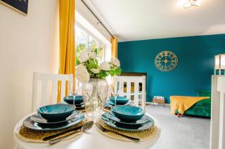 Central Blue Haven Retreat Free Parking 8ppl! - - 7