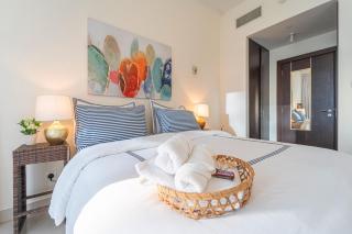 I Fabulous Retro-Chic Oasis I Prime N Lively Spot - Abu Dhabi - 6