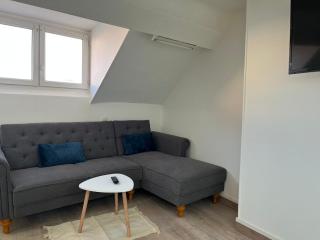 Superbe studio refait à neuf - Montlhéry - 0