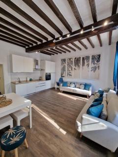 Cascina Robusta three-room apartment Box Private parking - Sospiro - 0