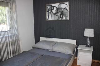 REBEKA nyaraló medencével - 2