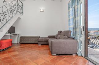 Trilo Piazzetta Garden - San Teodoro - 9
