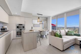 Bayview Luxury: 3BR Pools Oceanfront Amenities - 6