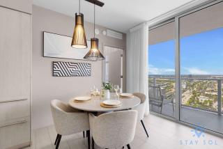 Bayview Luxury: 3BR Pools Oceanfront Amenities - Hollywood - 5