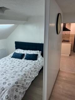 Superbe studio refait à neuf - Montlhéry - 2
