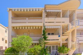 Cvetka- 200m to Beach-Family Friendly - 2