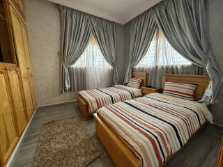 Villa piscine espace vert luxueuse - Oulad Akkou - 9