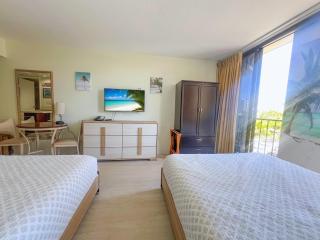 Waikiki Palms in Paradise apts - 3