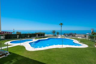 Piso En Primera Línea De Playa - Marbella - 0