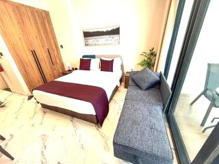 Central Stay Studio Apartment near Cleveland and Abu Dhabi Mall - Abu Dhabi - 0