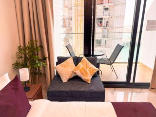 Central Stay Studio Apartment near Cleveland and Abu Dhabi Mall - Abu Dhabi - 5