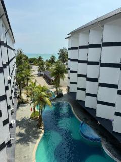 Golden Straits Villas Beach resort - 3 Rooms Apartment by Nomad Homestay - Port Dickson - 9