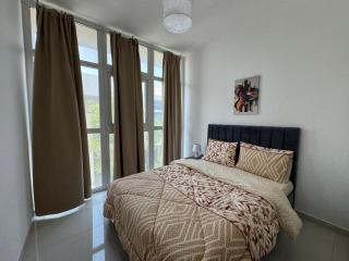 3 Bedroom Villa in Vardon Cluster Damac Hills 2 Peaceful Family Retreat By al sarya Holiday Homes - Dubai - 5