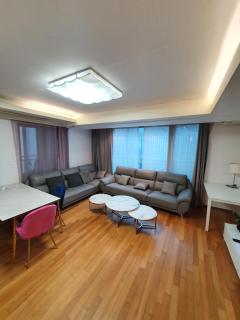 Gangnam Station 2min 3Bedroom 2Bath Full Options - Seul - 1