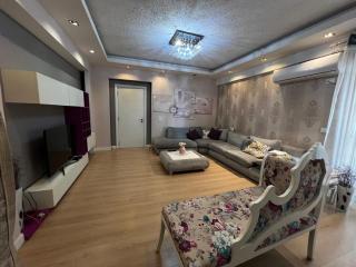 Cozy Grand Apartment - Tirana - 3