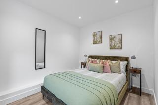 Old Styne Cottage - 2 min to Station - Free Parking - Courtyard - Swindon - 9