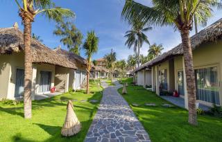 Coco Cottage Beachfront Resort - 1