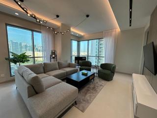 Elegant 2 Bhk Apartment in Dubai with Gym & swimming pool - Sabkhah - 0