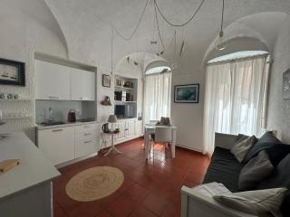“ Nel Vecchio Carruggio” - Sanremo - 7