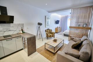 Amazing Akropolis View Kolonaki Penthouse - 3