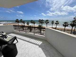 Beachfront Sea View 2BR Apartment in a prime location - Quarteira - 0