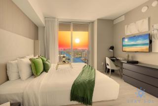 Luxury 3 Br - Corner Balcony - Panoramic View - Pools - Hollywood - 9