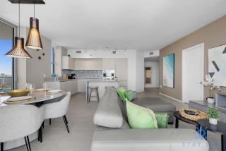 Luxury 3 Br - Corner Balcony - Panoramic View - Pools - Hollywood - 2