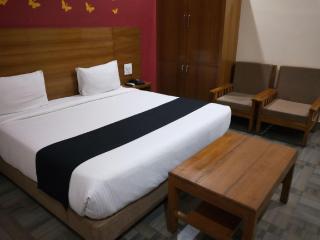 Rockwood Resort - - 9