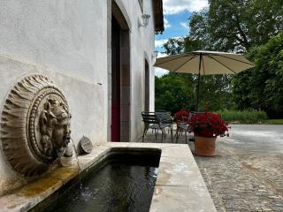 Les Ecuries, sur un domaine châtelain - Isle - 6
