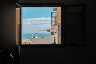 Pou by Seaward Suites - 5