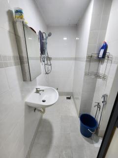 Andari Homestay Selayang - Cuevas de Batu - 9