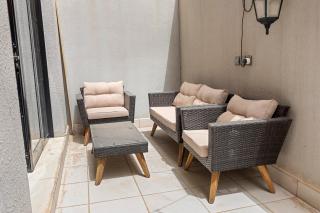 GR - Elegant 2BR Apt with Private Outdoor - AlNakhil - Riyadh - 3
