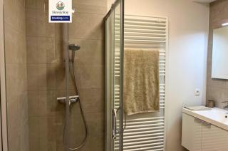 One Bedroom Flat With Sea Views & Pool By SlowayStay Holiday Apartment & Short Term Rental Oostende - Ostend - 3