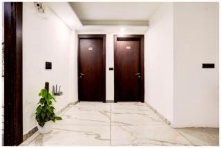 HOTEL SAGAR KANYA Near Shri Mahakaleshwar Jyotirlinga Temple - Fully Air Hotel - Ujjain - 1